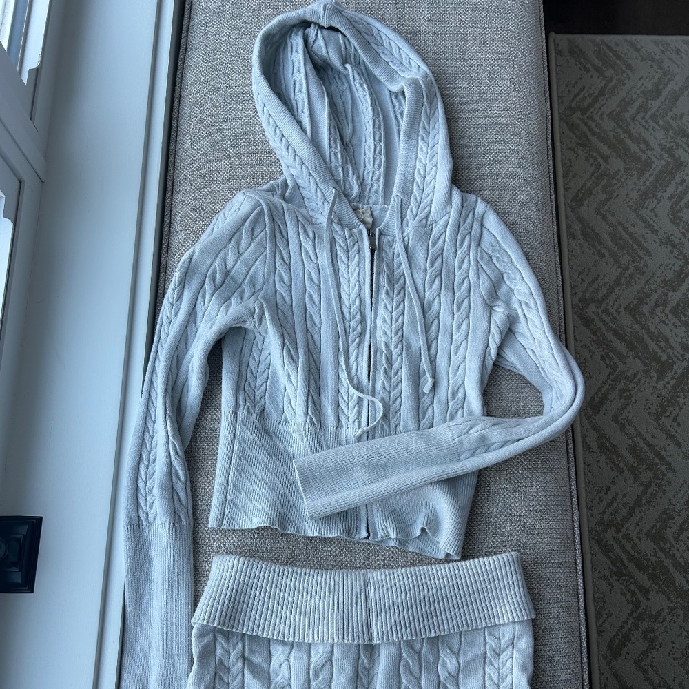off white knit set
